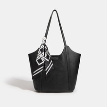 Ženska Tote torba (urban stil; PU materijal; horizontalni kvadratni oblik; zatvaranje na zip; unutarnji pretinci: džep sa zipom, džep za mobitel)