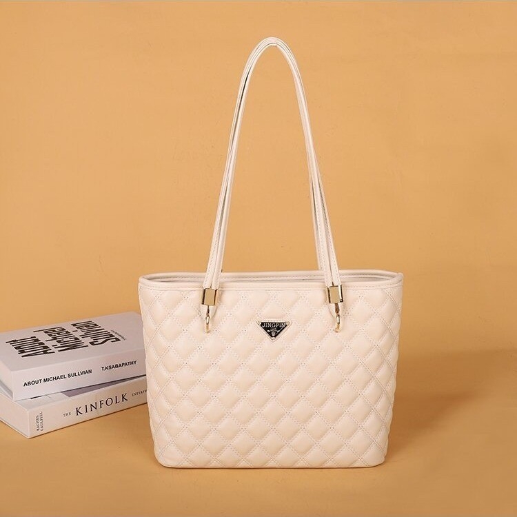 PU tote táska, városi letisztult stílus, horizontális négyzet alakú forma, cipzár, poliészter bélés