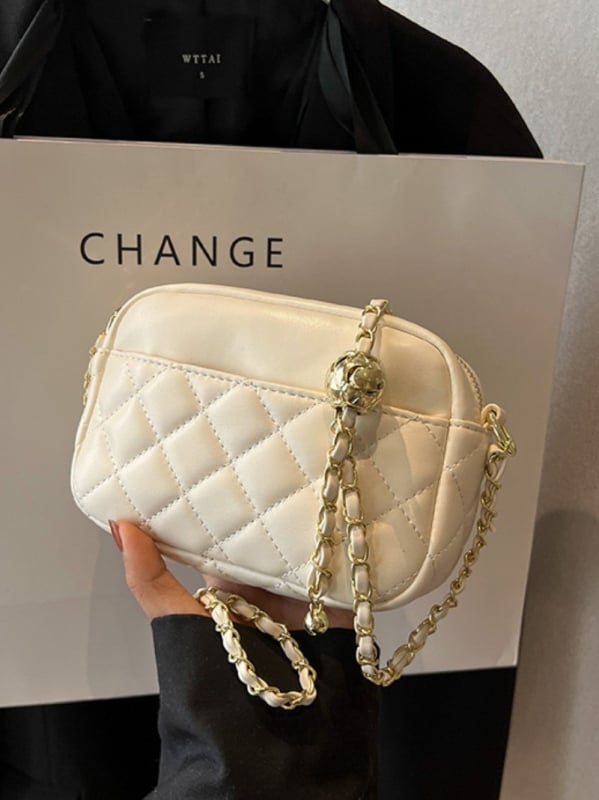 Mala crossbody torbica s rhombus uzorkom, PU materijal, zatvaranje na zip, skrivena džep, jedan remen, gradski minimalistički stil