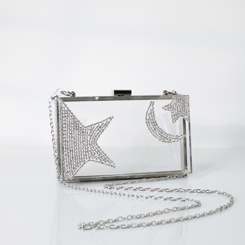 Akril láncos táska, vízszintes téglalap alakú, kis négyzet stílus, mágneszár, belső bélés szintetikus bőrrel