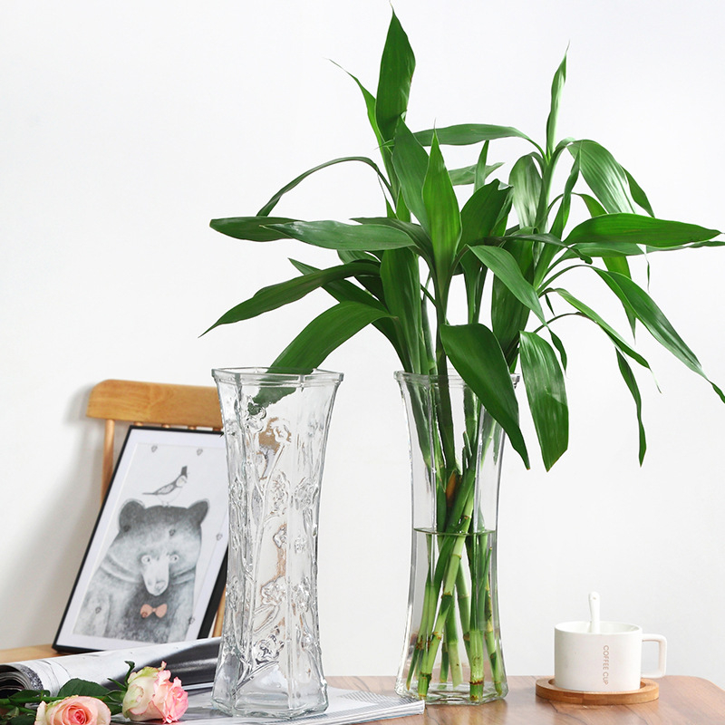 Γυάλινο βάζο Half Moon Bay με μπαμπού σε υδάτινη καλλιέργεια και κρίνο – διακόσμηση σαλονιού σε σκανδιναβικό στυλ με αποξηραμένα λουλούδια