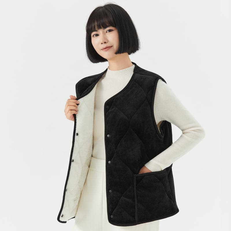 Γιλέκο από μαλλί αρνιού με επένδυση φλίς, καμουφλάζ, μπροστινά κουμπιά, στενή γραμμή, χωρίς γιακά