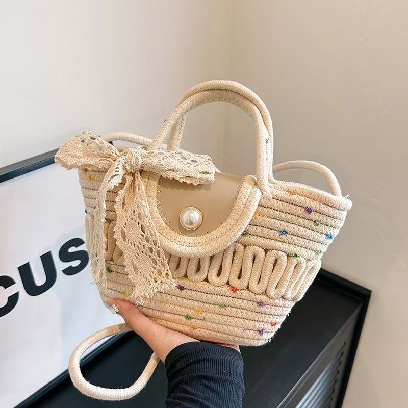 Pletena bucket torba, uličnog stila, magnetska kopča, bez unutarnje podstave, za svakodnevnu upotrebu