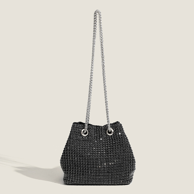 Torba-košara s kristalima i lancem, gradski minimalistički stil, PU koža, magnetsko zatvaranje, unutarnje pregrade: zip pretinac, pretinac za telefon, ID pretinac, jedna naramenica