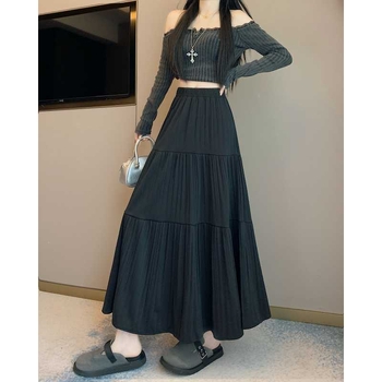 A-line vlnená sukňa, sukňa typu dážnik, vysoký pás, dlhá, textúra s vráskami, zima 2025, elegantný pracovný štýl