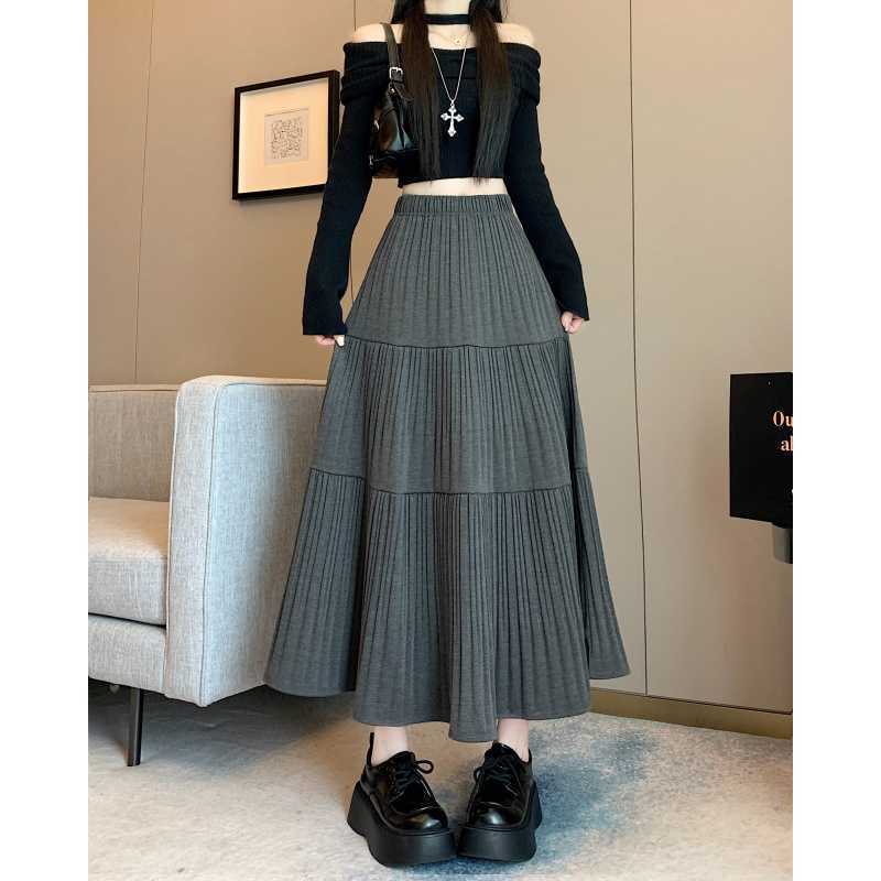 A-line vlnená sukňa, sukňa typu dážnik, vysoký pás, dlhá, textúra s vráskami, zima 2025, elegantný pracovný štýl