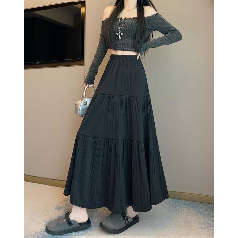 A-line vlnená sukňa, sukňa typu dážnik, vysoký pás, dlhá, textúra s vráskami, zima 2025, elegantný pracovný štýl