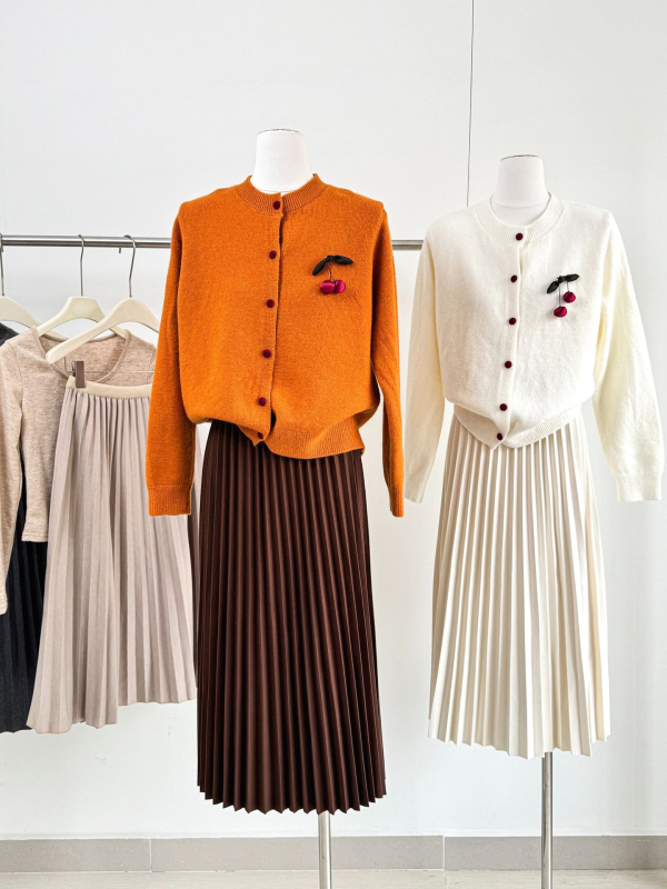 Πλισέ φούστα μακριά, πολυεστέρας, μικροελαστικότητα, λογοτεχνικό ρετρό στυλ