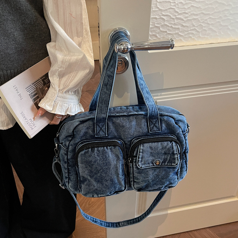 Ženska denim crossbody torbica, minimalističkog malog kvadratnog stila, zatvaranje na zatvarač, poliester podstava, skriveni džep sa zatvaračem i džep za telefon