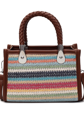 Slamnata crossbody torba, horizontalni kvadratni oblik, zatvarač, pretinac za telefon, jedan remen