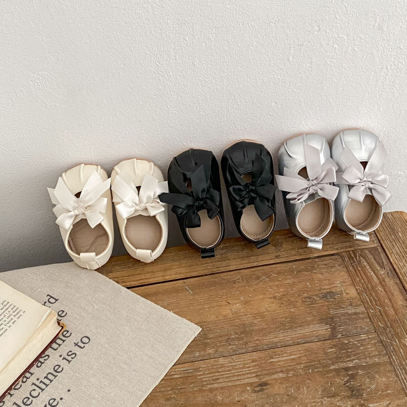 Pantofi bebeluși în stil prințesă, partea superioară PU, talpă din cauciuc, închidere cu elastic, fundă decorativă, antiderapant