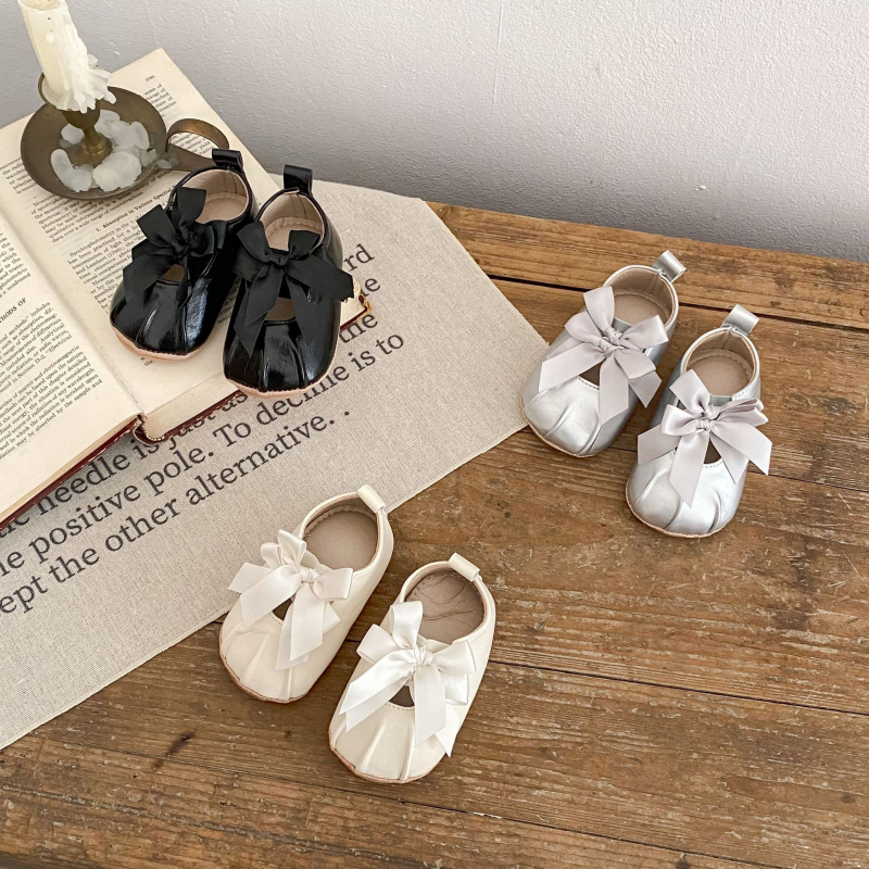 Pantofi bebeluși în stil prințesă, partea superioară PU, talpă din cauciuc, închidere cu elastic, fundă decorativă, antiderapant