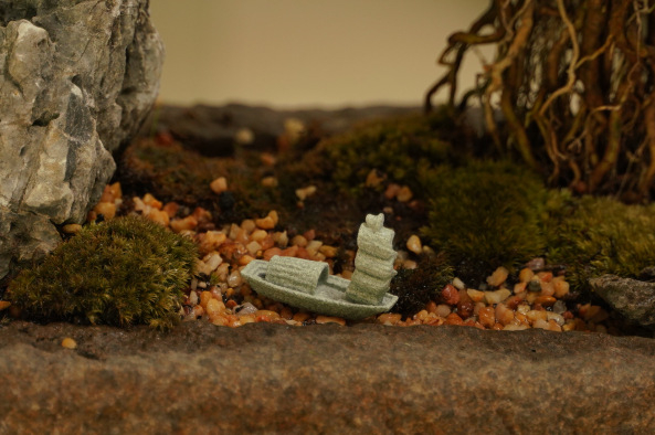 Barcă miniaturală pentru decor de micro-peisaj – Piatră nisipoasă, Plastic/Rezina, Categorie: Micro-peisaj, Stil: Chinezesc, Brand: Little humble craftsman