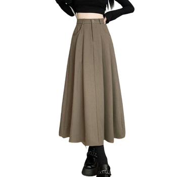 Α-γραμμής μίντι φούστα με υψηλή μέση, πιέτες και κουμπιά, PVC ύφασμα.