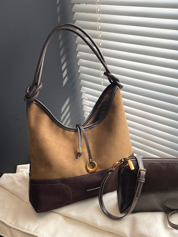 Ženska semišna patchwork tote torba – urbani minimalistički stil, velika kapaciteta, retro na rame, magnetsko zatvaranje, unutarnja džep sa zipom, poliester podstava, pravokutni oblik, Zima 2025