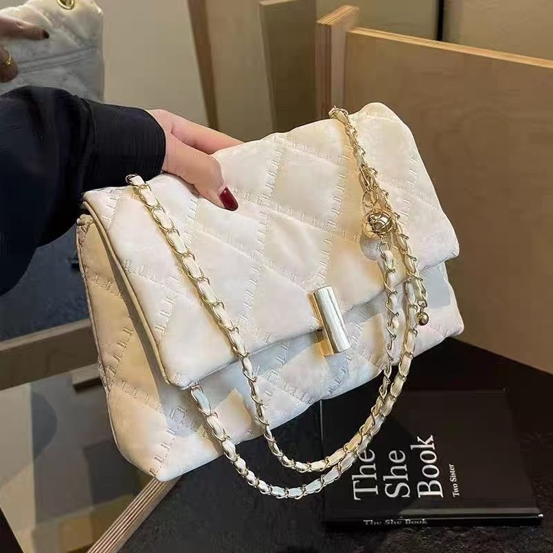 Дамска чанта през рамо с верига, кибер стил, полиестер, облицовка от изкуствена кожа, магнитно копче, марка Autumn Money, за свободно пътуване