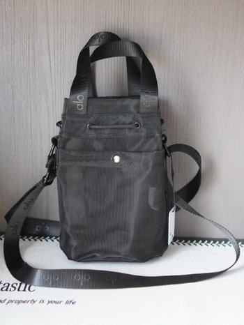 Alo Yoga Bucket Bag za žene, cilindrična torba od najlona s mrežastom tkaninom i najlonska podstava, otvoranje vrpcom, ID džep, pogodna za slobodno vrijeme putovanja