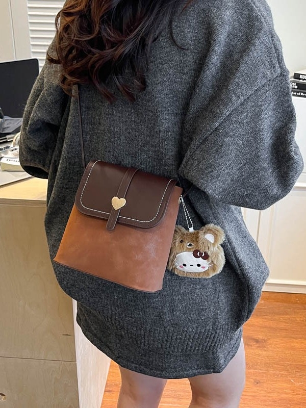 PU taška bucket, tvar vedra, magnetické zapínanie, vnútorný patch kapsa, jeden ramenný popruh