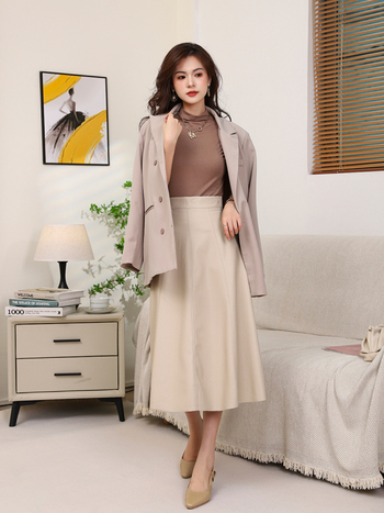 Φούστα PU δέρμα με Α-γραμμή, ψηλόμεση, midi μήκος, πάνελ ραφές, φθινοπωρινή-χειμερινή