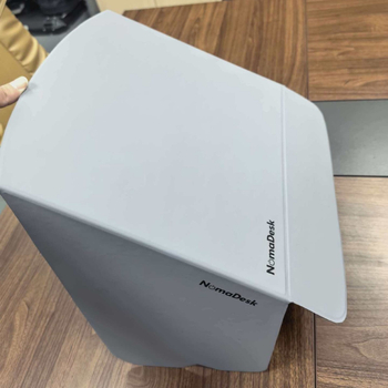 Slnečník na notebook PU materiálu, podšívka PU, mestský minimalistický štýl, jednobarevný vzor, vydanie jar 2026