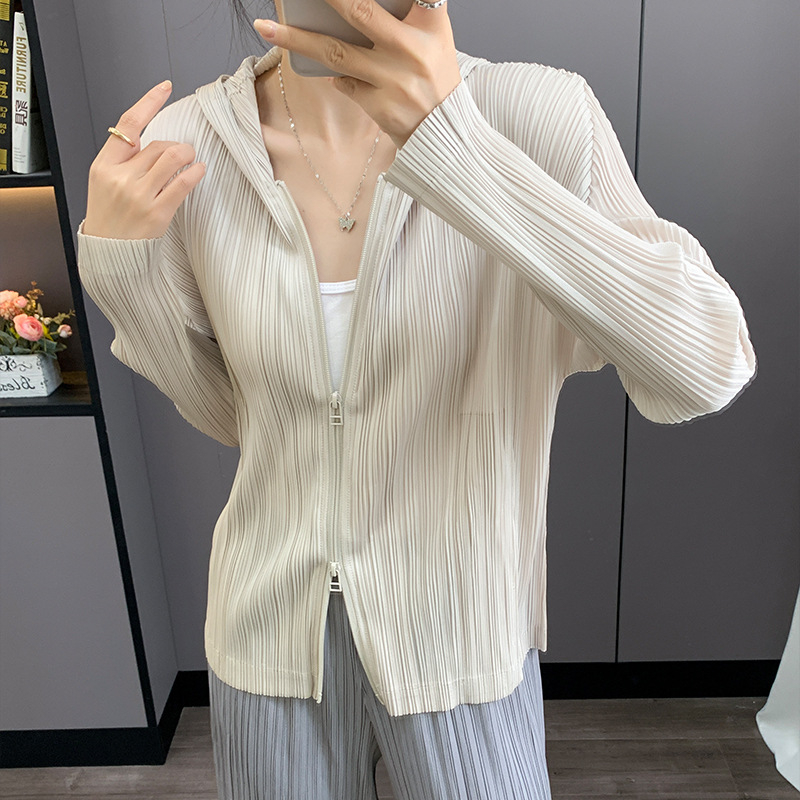 Jakna od poliestera s printom, slobodan kroj, V-izrez