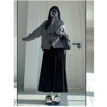 Φαρδιά φούστα γραμμής Α, μεσαίου μήκους, ραφή splicing, φθινόπωρο 2025