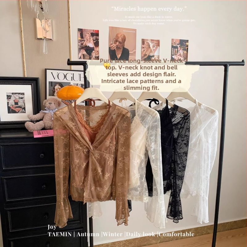 Топ с дантела patchwork и възел на V-образно деколте, Slim Fit, дълги тромпетни ръкави, Rayon-Spandex бленд, UPF30+