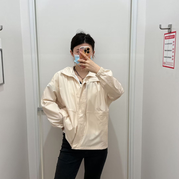 Дамско яке с качулка за UV защита, UPF30+, дълги ръкави, цип отпред, лека полиестрова материя