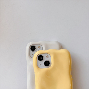 Kryt pre iPhone 16 Pro/Pro Max s plným krytím a makaronovým 3D vlnovým dizajnom; TPU materiál, proti nárazom, magnetická podpora, odvádzanie tepla, proti otlačkom prstov