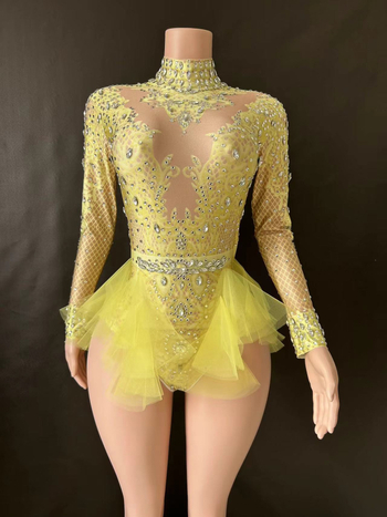 Tánc overál kövekkel és hálóval, rugalmas formázás, színpadi jelmez nőknek, 2024 tavasz