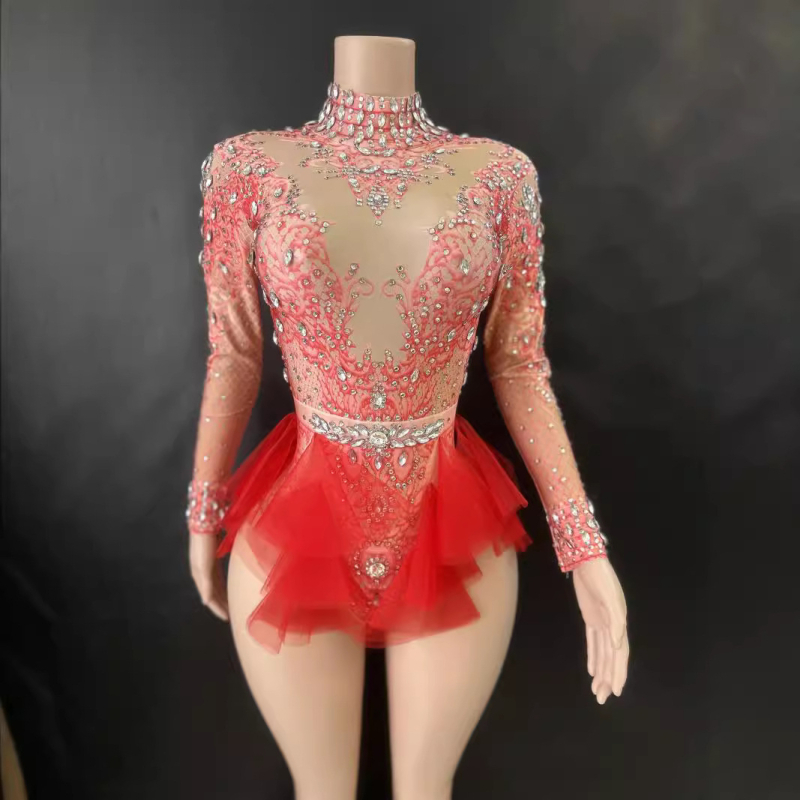 Tánc overál kövekkel és hálóval, rugalmas formázás, színpadi jelmez nőknek, 2024 tavasz