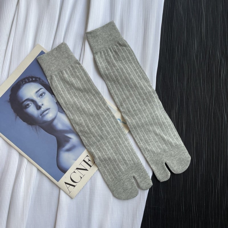 Разделени пръсти чорапи, висок крак, едноцветни, от combed памук, абсорбират пот, 200N плетка