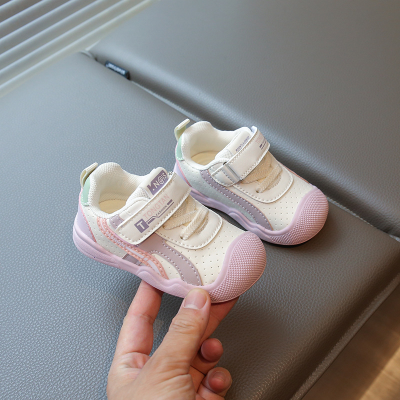 2026 nove cipele za hodanje za bebe, gornji dio od sintetičke kože, mekani đon, protuklizne, Velcro zatvarač