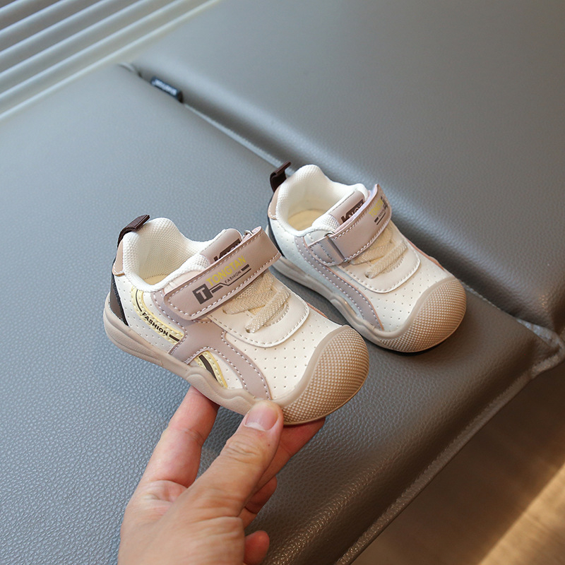 2026 nove cipele za hodanje za bebe, gornji dio od sintetičke kože, mekani đon, protuklizne, Velcro zatvarač