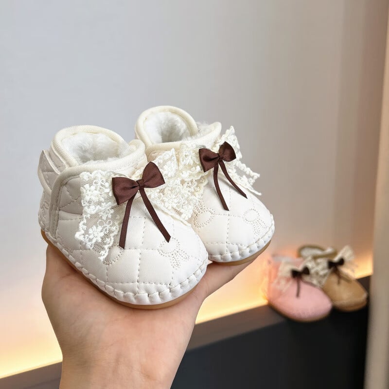 Cipele za bebe i malu djecu, zatvaranje na Velcro, gumena potplata, gornji dio od umjetne kože, protuklizne i tople