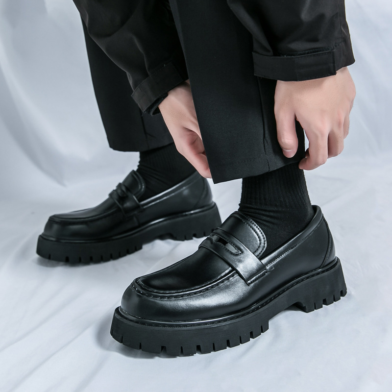 Muški loafersi s PU gornjim dijelom, kožni vrh, gumena potplata, vodootporni i protuklizni, zatvaranje bez vezica.