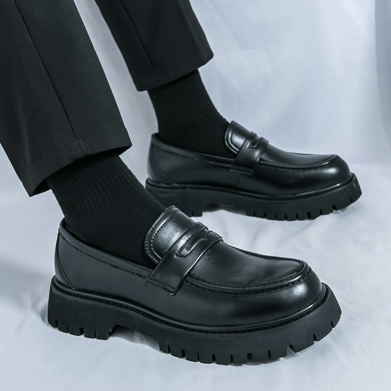 Muški loafersi s PU gornjim dijelom, kožni vrh, gumena potplata, vodootporni i protuklizni, zatvaranje bez vezica.