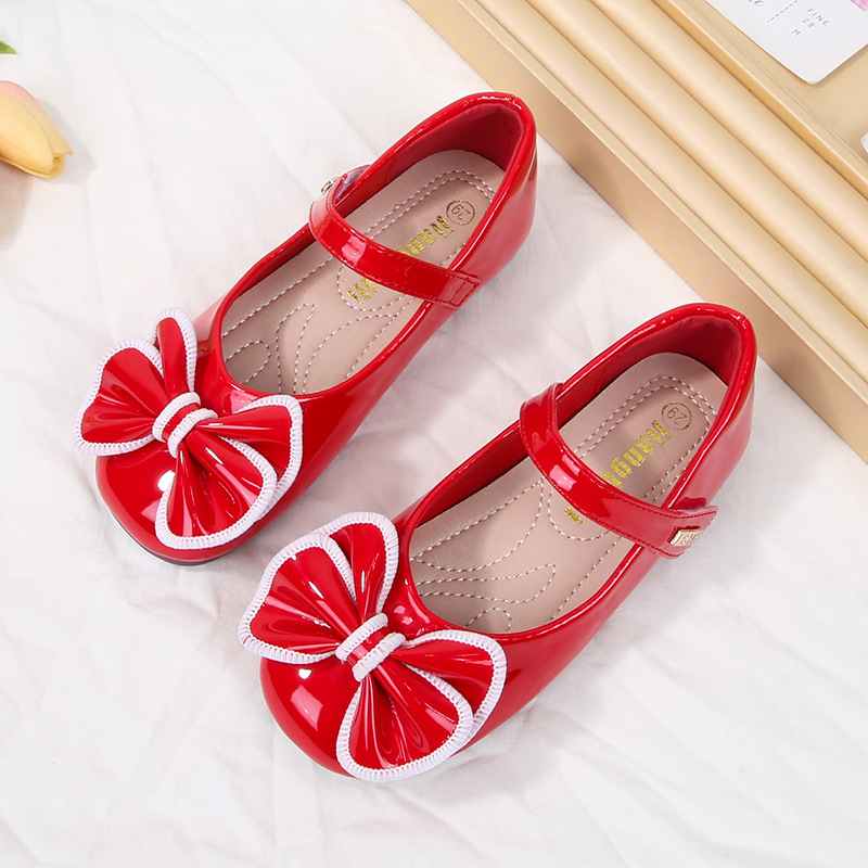 Hercegnő gyerekcipő Velcro-zárással, puha gumi talppal, belső és talpbetét sertésbőrből