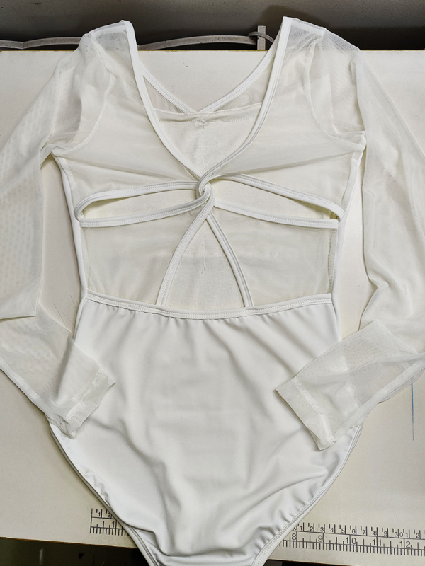 Jednodelni baletna leotard s dugim rukavima - najlon 75%, podstava Milk Silk 25%, jednobojni uzorak, za odrasle žene