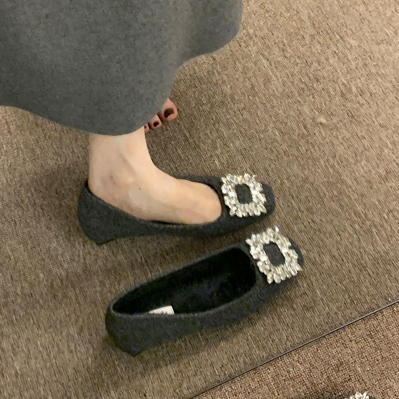 Ocean One Elegantne ravne cipele s rhinestones i kvadratnom kopčom, gornji dio od umjetnog pliša, niski mačji pet, PU ulošak, gumeni potplat
