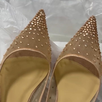 Γυναικείες επίπεδες παπούτσια με μυτερό δάχτυλο, ενσωματωμένη αύξηση ύψους και διχτυωτές κρύσταλλες; Άνω: τεχνητό φλίς; Σόλα: φυσικό καουτσούκ; Πάτος: μαλλί; Ύψος τακουνιού: χαμηλό; Σχήμα τακουνιού: γατάκι