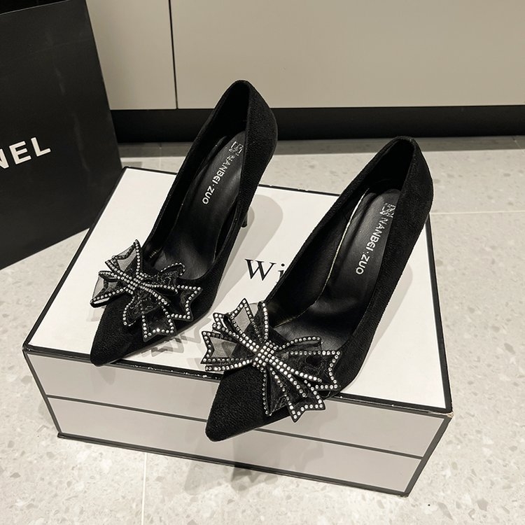 Γαλλικού στυλ γυναικείες γόβες με μυτερό δάχτυλο, σουέντ, στιλέτο τακούνι 6–8 εκ, χαμηλός επάνω μέρος