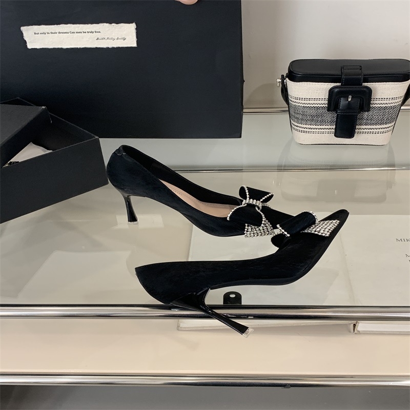 Γόβες με μυτερό δάχτυλο και φιόγγο με αλυσίδα από κρύσταλλα, PU επάνω, καουτσούκ σόλα, τακούνι 3–6 εκ, γυναικείες παπούτσια