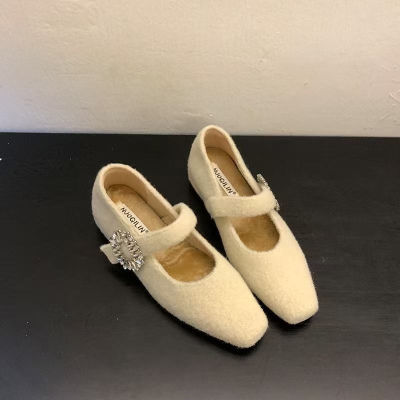 Ženske Mary Jane cipele, kvadratnog vrha, velur gornji dio, niski debeli pet, slip-on, gumeni potplat