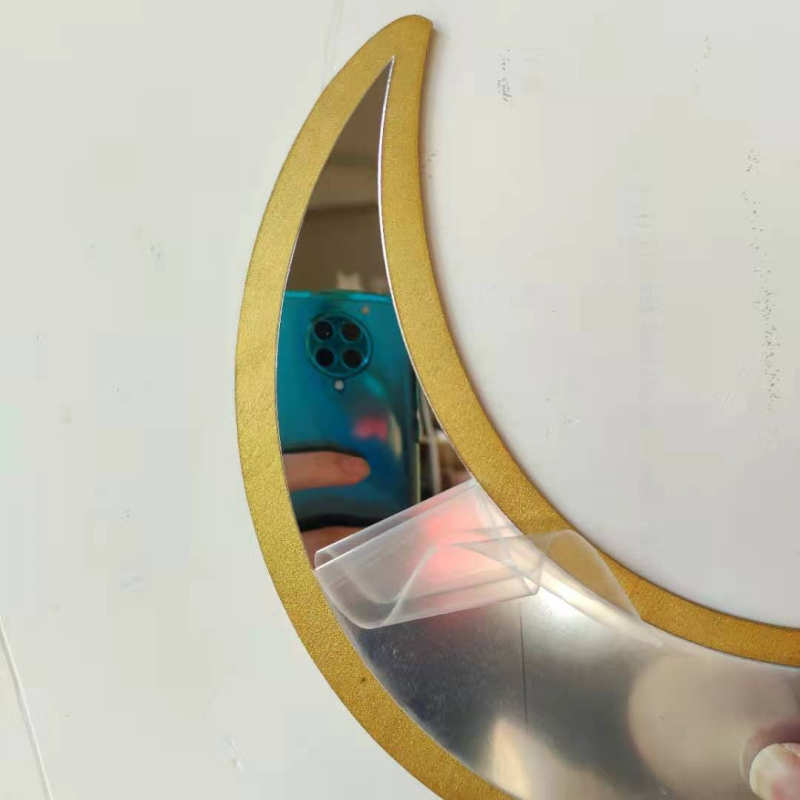 Κρεμαστός καθρέφτης σε σκανδιναβακό στιλ με φάση φεγγαριού – ξύλινο πλαίσιο, ακρυλικός φακός, διακόσμηση για ξενοδοχεία/ξενών, εκτύπωση λογότυπου, δυνατότητα παραμετροποίησης