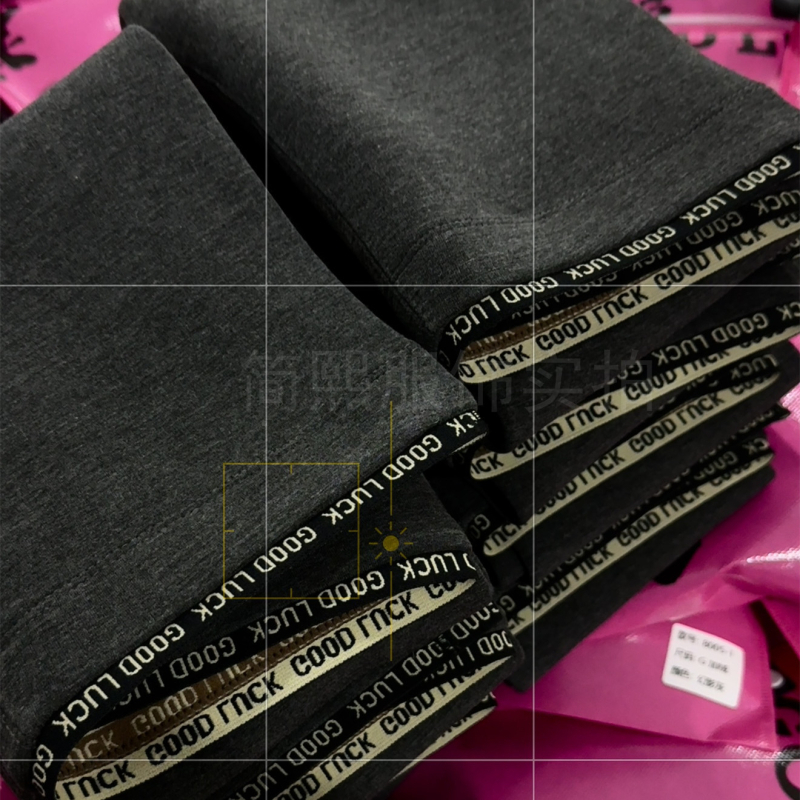 Pantalone s uzorkom oblaka, visokim strukom, bez šavova, podižući stražnjicu, debeli flek materijal, duljina 9/10, elastičan pojas