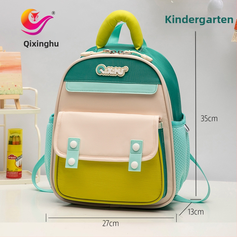 Detský ultraľahký batoh z polyesteru, priedušný, vodeodolný, s krivými ramennými popruhmi