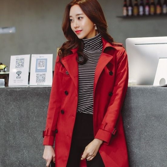 Dámsky trenčkot strednej dĺžky, chenille látka so 30–50% spandexom, oblekový golier, princezná rukávy, jar 2025