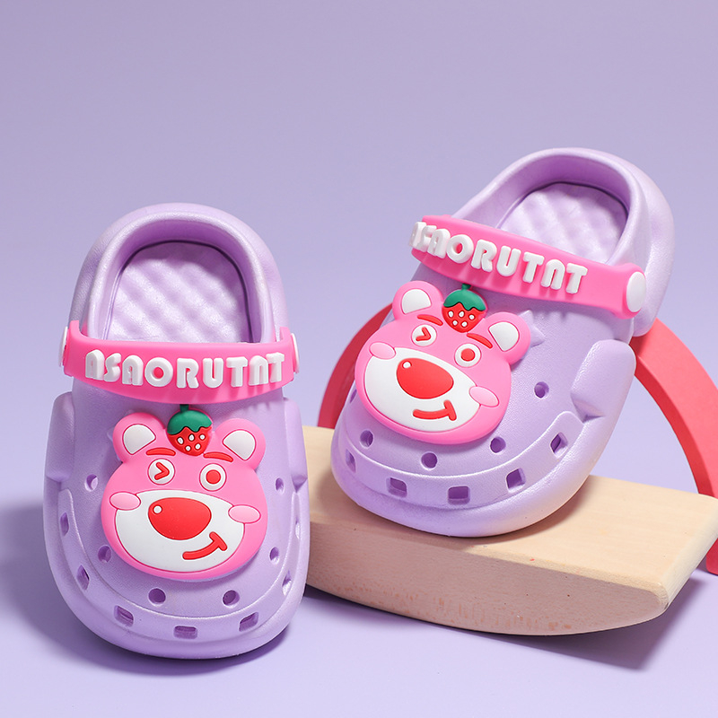 Papuci de casă pentru copii, Strawberry Bear cu vârf închis (PVC partea superioară, 4–12 ani, sex neutru, Cartoon Paradise, Primăvara 2025)