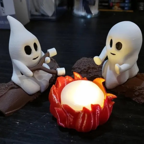 Noćna lampica od smole: scena duha uz ognjište, dekor za Halloween i Božić, moderni minimalistički dizajn